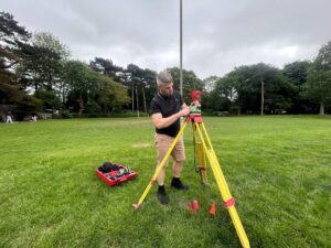 Setting up a traverse prism