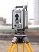 Trimble S7